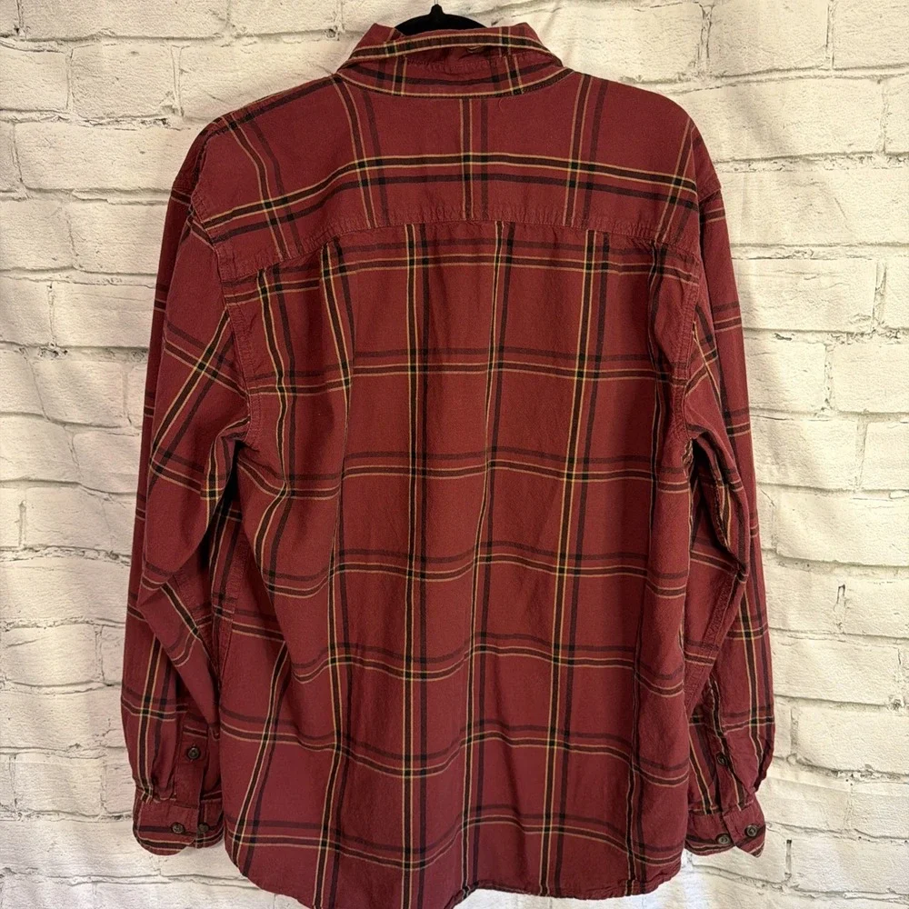 Carhartt Shirt Mens M Red Plaid Button Front‎ Long Sleeve Workwear